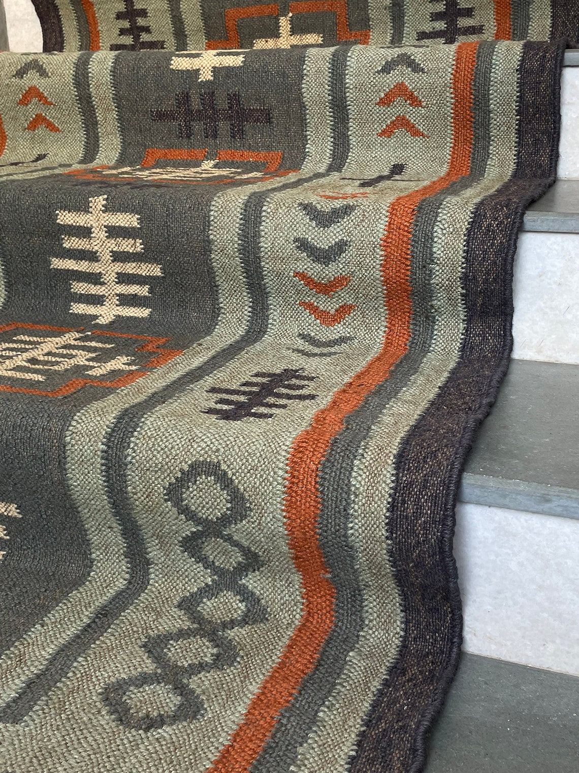 Luxury Wool Patterned Stair Runner – Refined Look