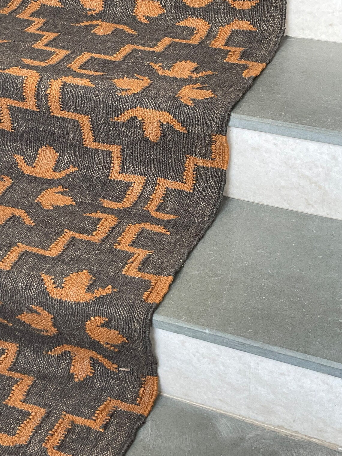 Kilim Style Runner – Perfect for Rustic Staircases