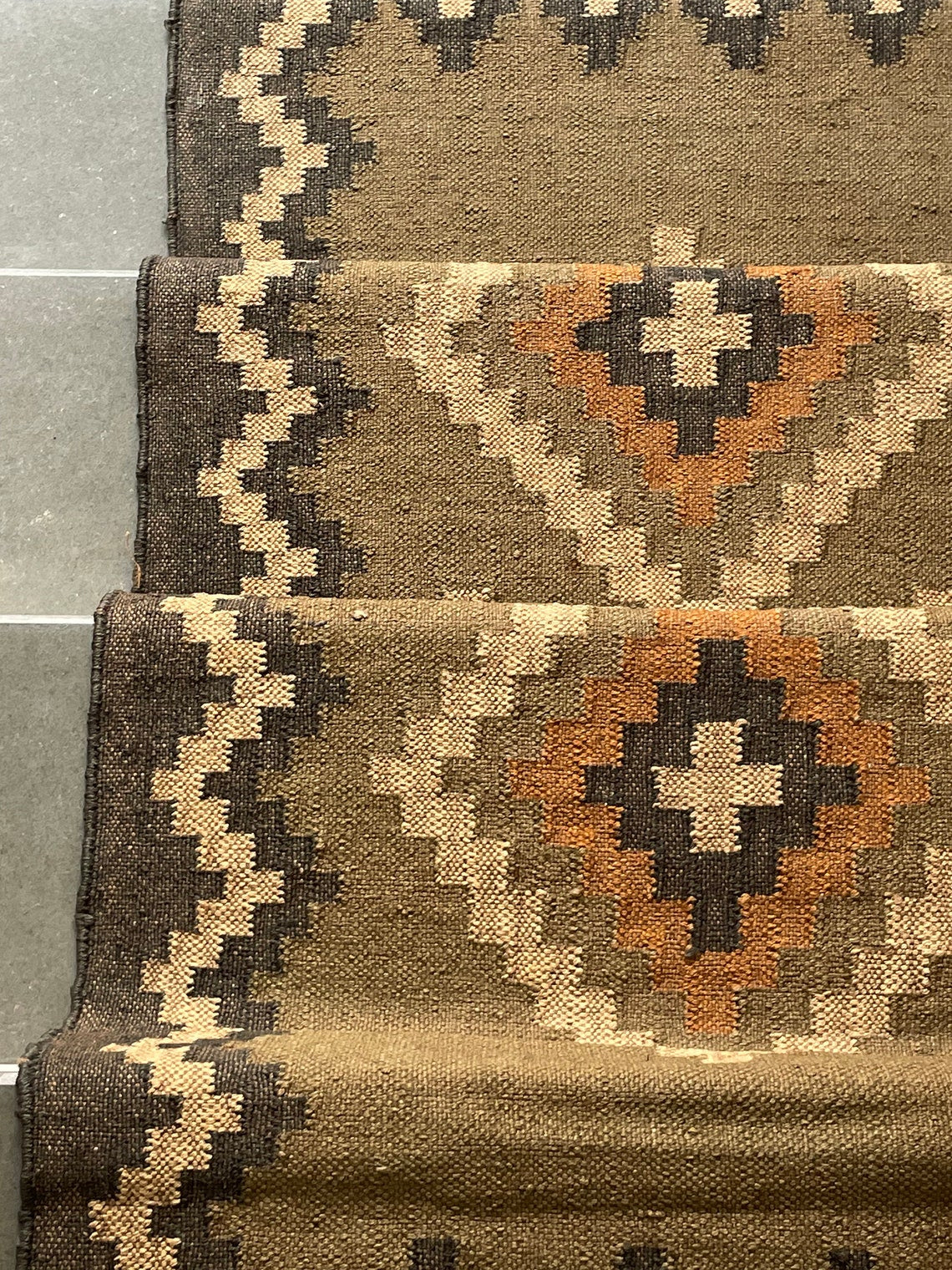 Wool & Jute Blend Stair Runner – Textured Appeal