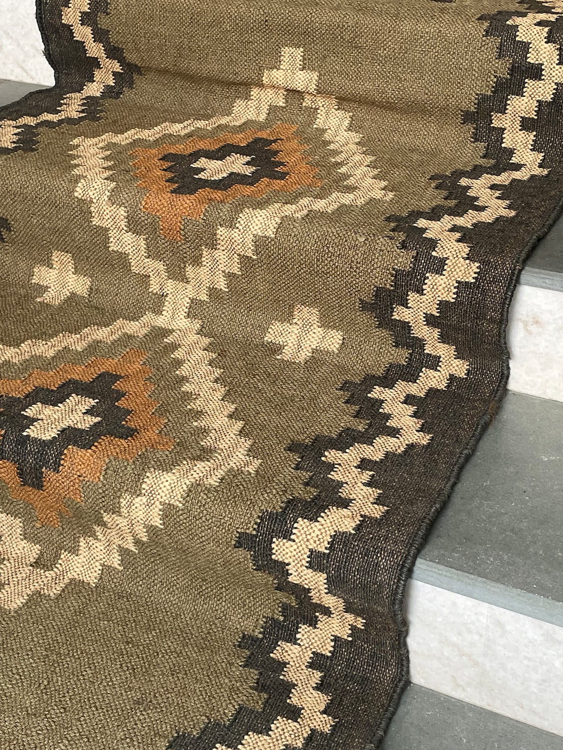 Wool & Jute Blend Stair Runner – Textured Appeal