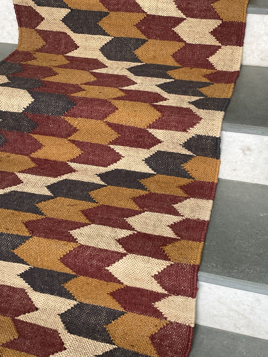 Natural Wool Jute Runner for Stairs – Durable & Stylish