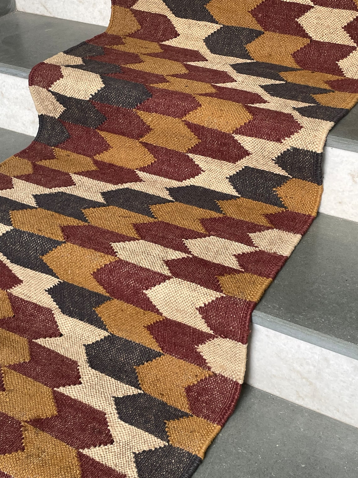 Natural Wool Jute Runner for Stairs – Durable & Stylish