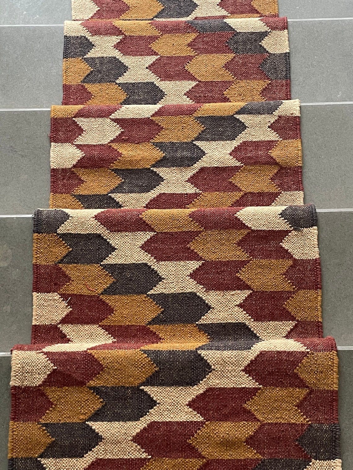 Natural Wool Jute Runner for Stairs – Durable & Stylish