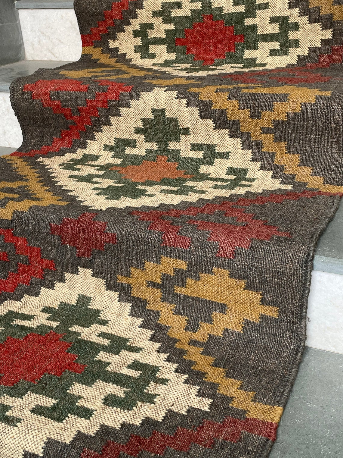 Rustic Wool Jute Staircase Runner – Eco-Friendly Design