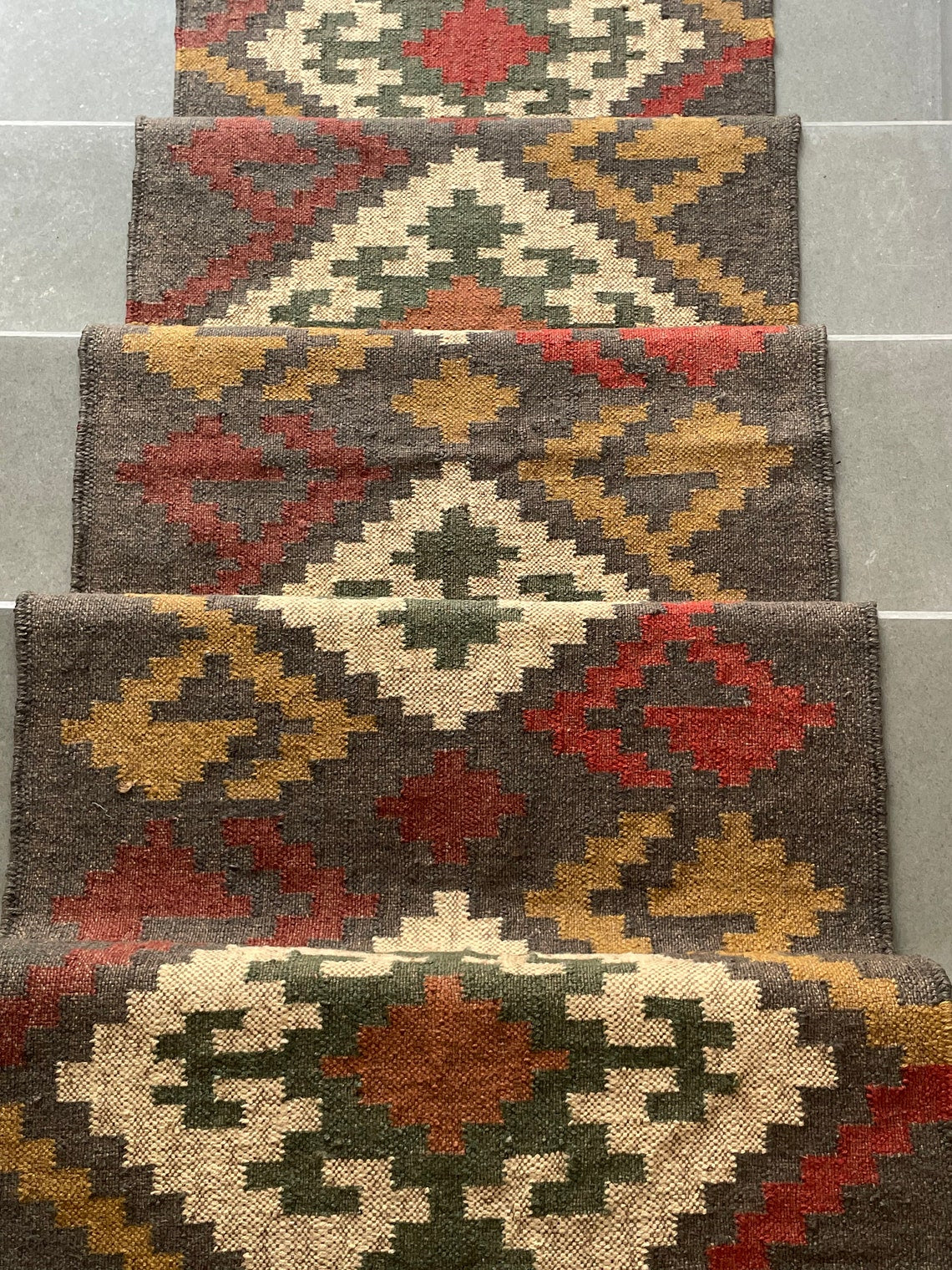 Rustic Wool Jute Staircase Runner – Eco-Friendly Design