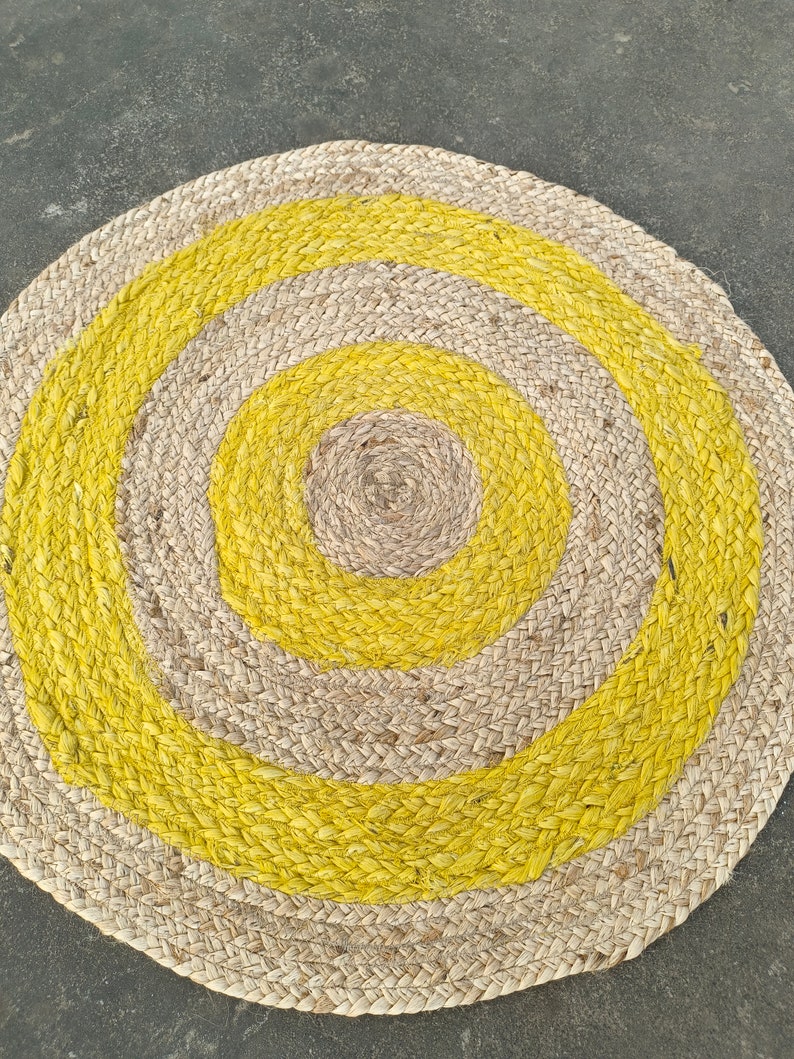 Beige & Yellow Handmade Jute Rug – Eco-Friendly Round Natural Fiber Floor Mat