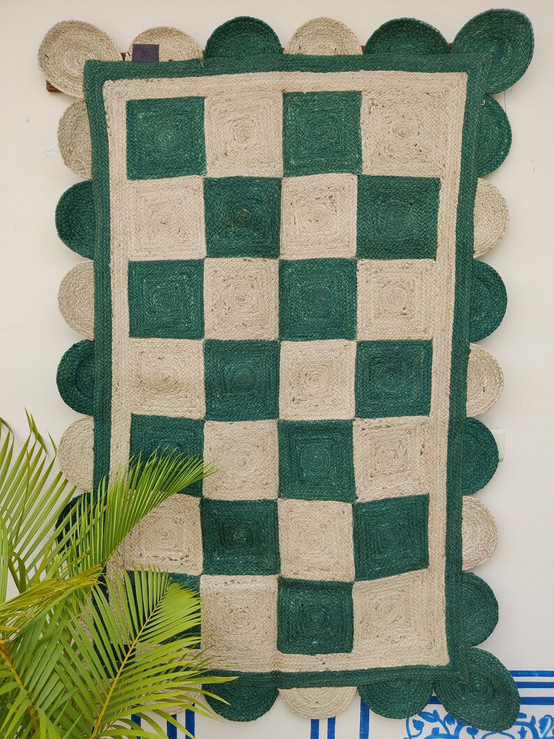 Checkered Green & Natural Jute Rug – Hand Braided Scalloped Edge Area Rug