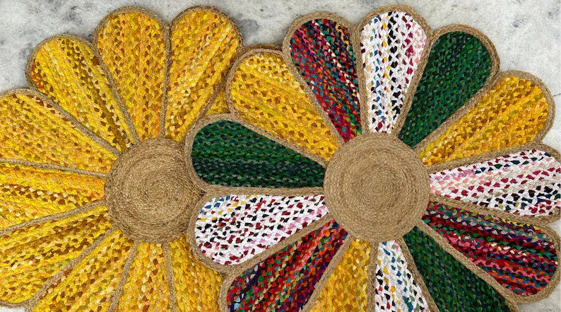 Multicolor Flower Shape Jute Rug – Natural Braided Rug for Boho Interiors