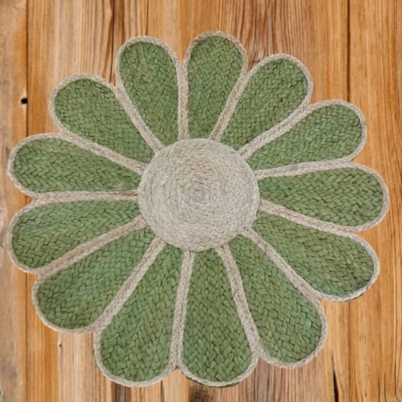 Flower-Shaped Jute Rug – Handmade Natural Rug for Boho Home Décor