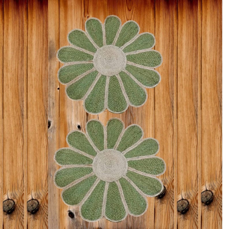 Flower-Shaped Jute Rug – Handmade Natural Rug for Boho Home Décor