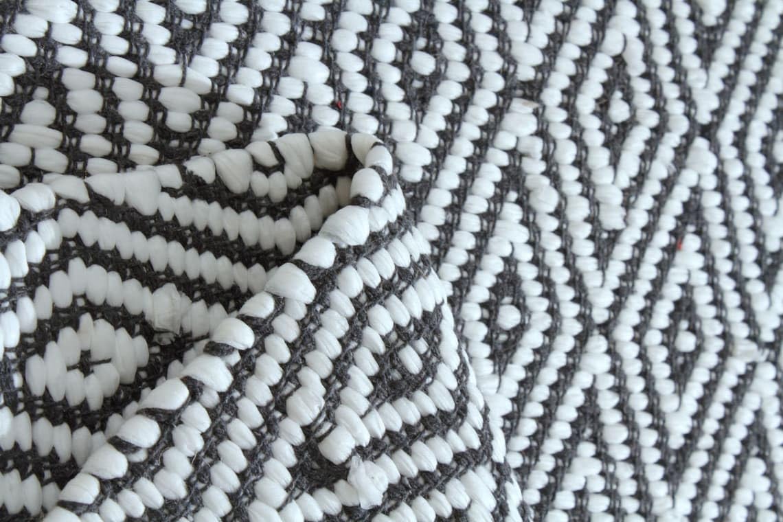Cotton Rugs Washable Handwoven Zig Zag Pattern