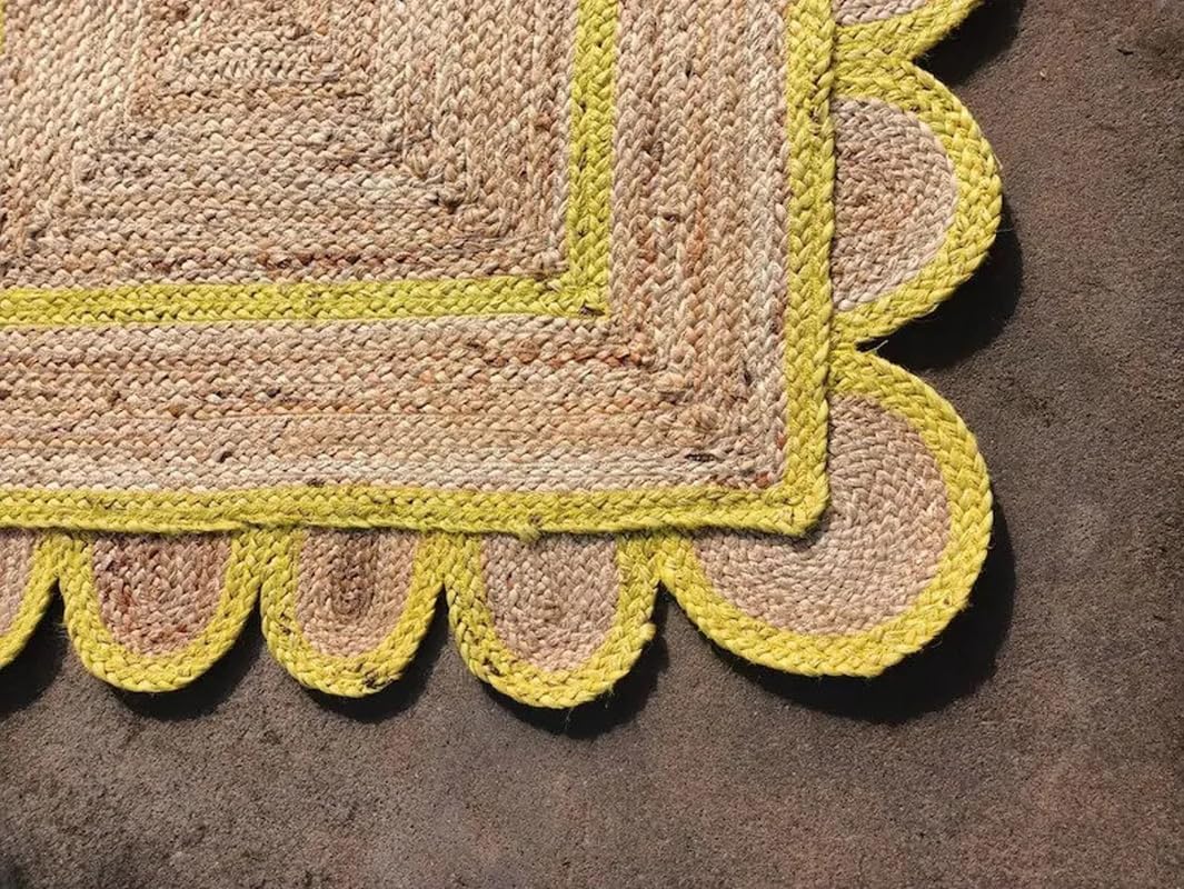 Natural Scalloped With Border Jute Rugs