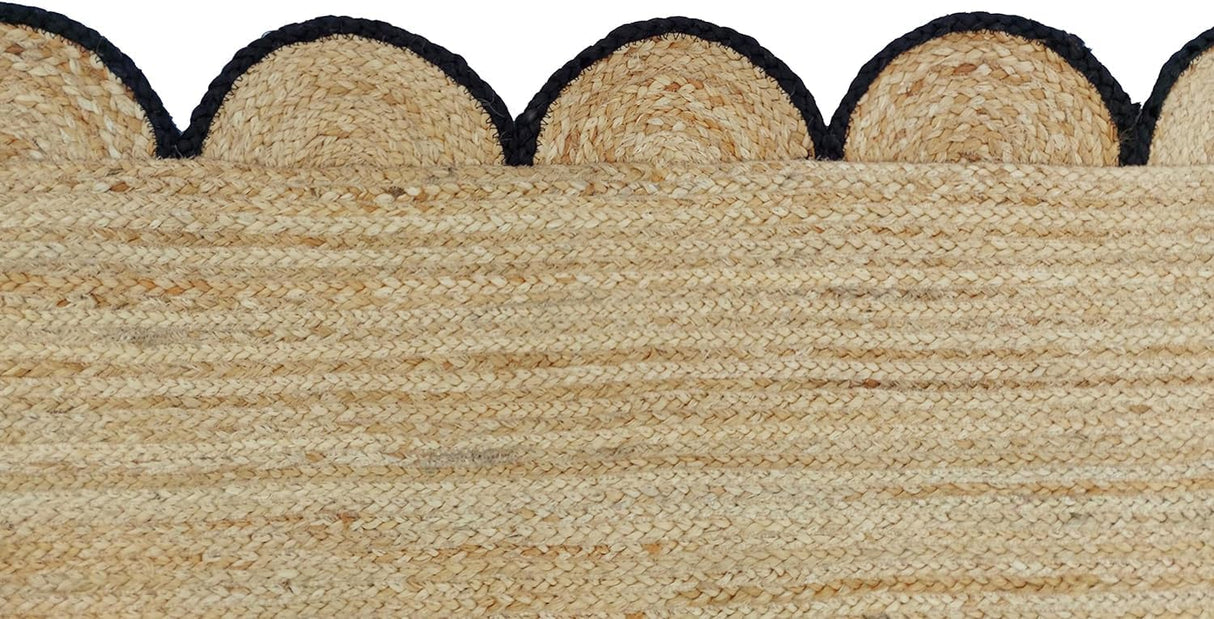 Hand Weaving Village  Decorative scalloped jute rug
