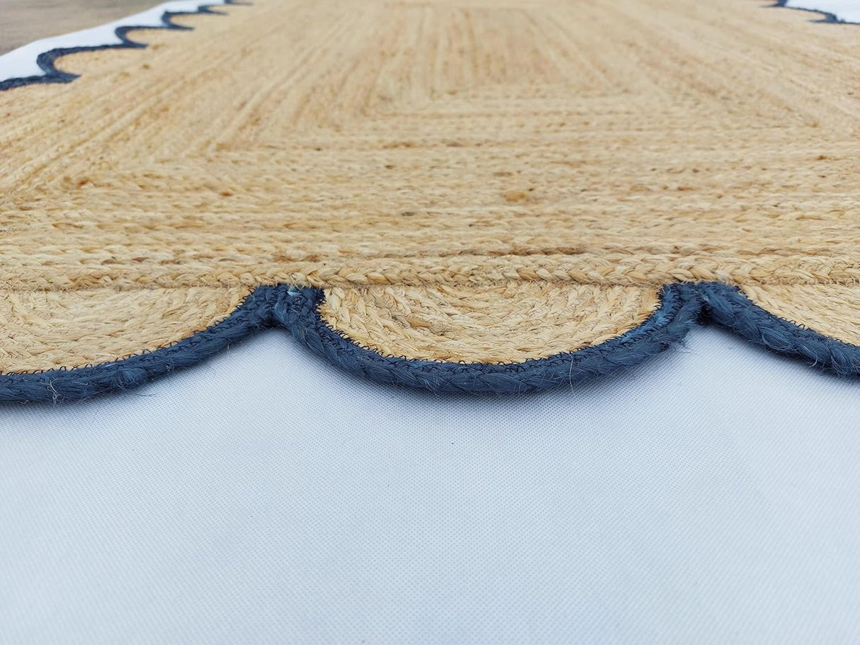 Hand Weaving Village  Decorative scalloped jute rug
