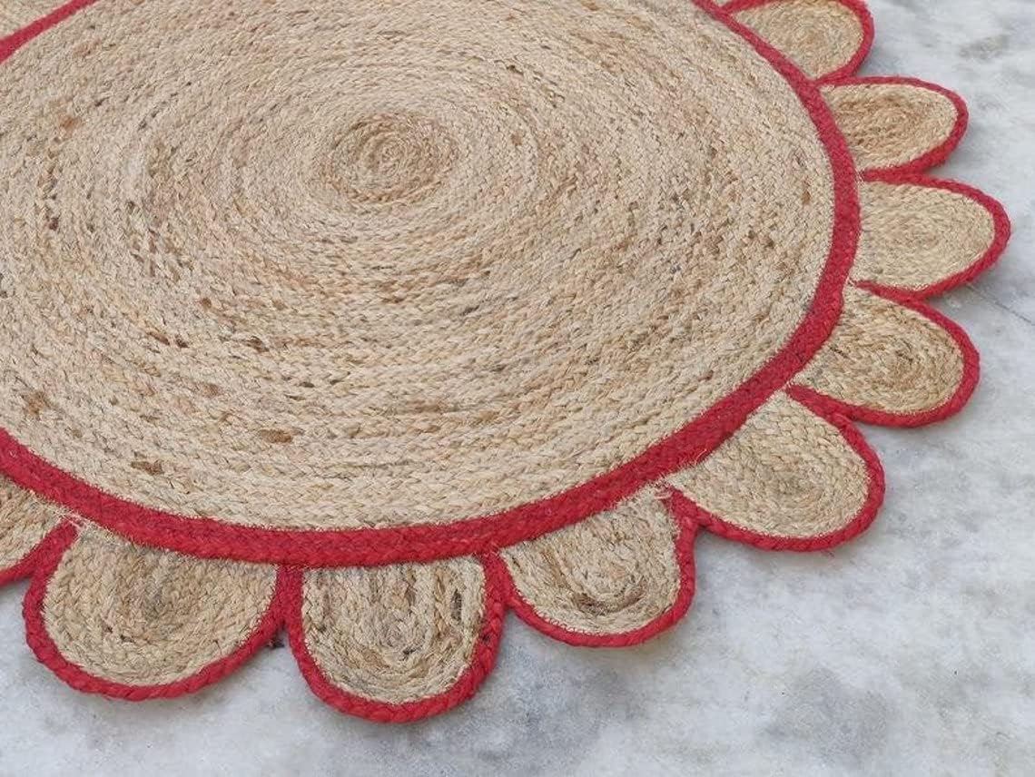 Natural Scalloped With Border Jute Rugs