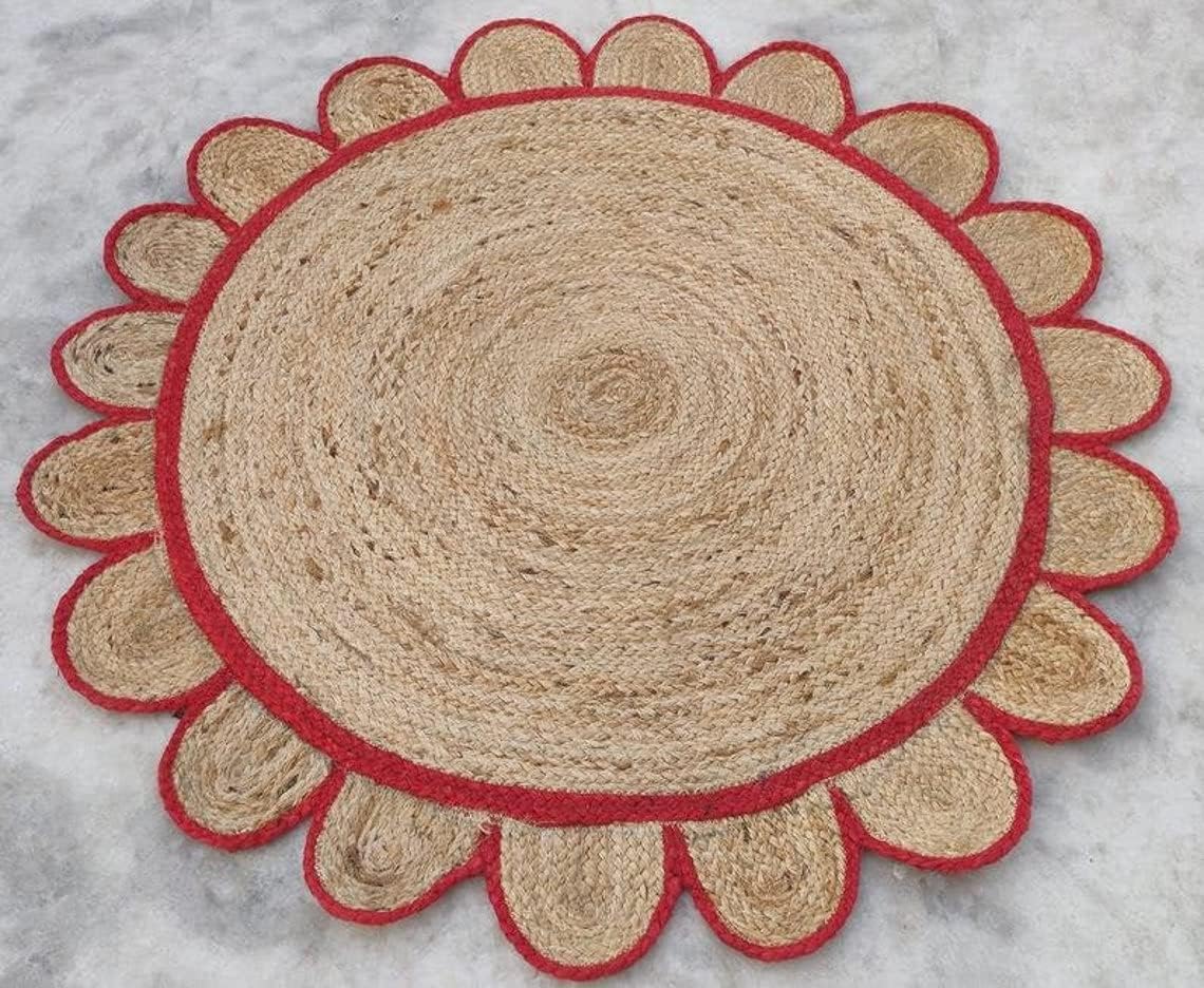 Natural Scalloped With Border Jute Rugs