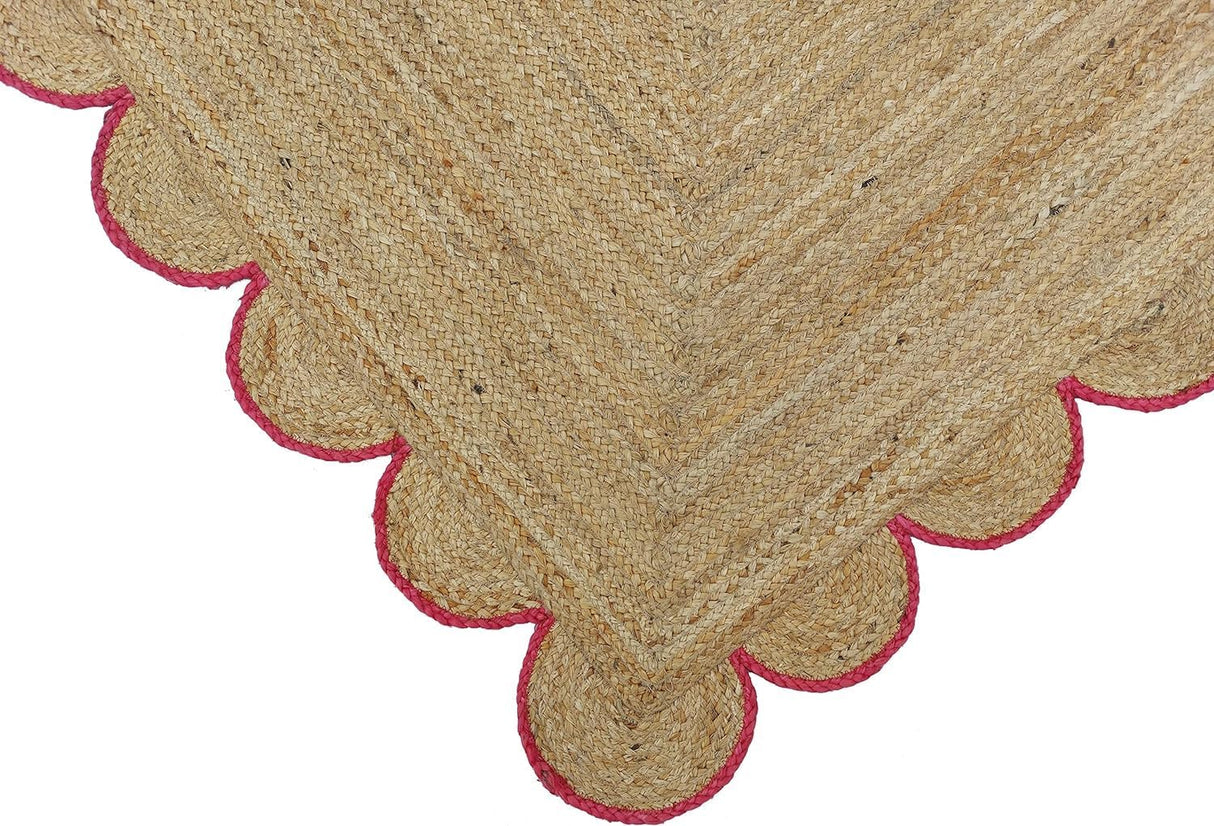Hand Weaving Village  Decorative scalloped jute rug