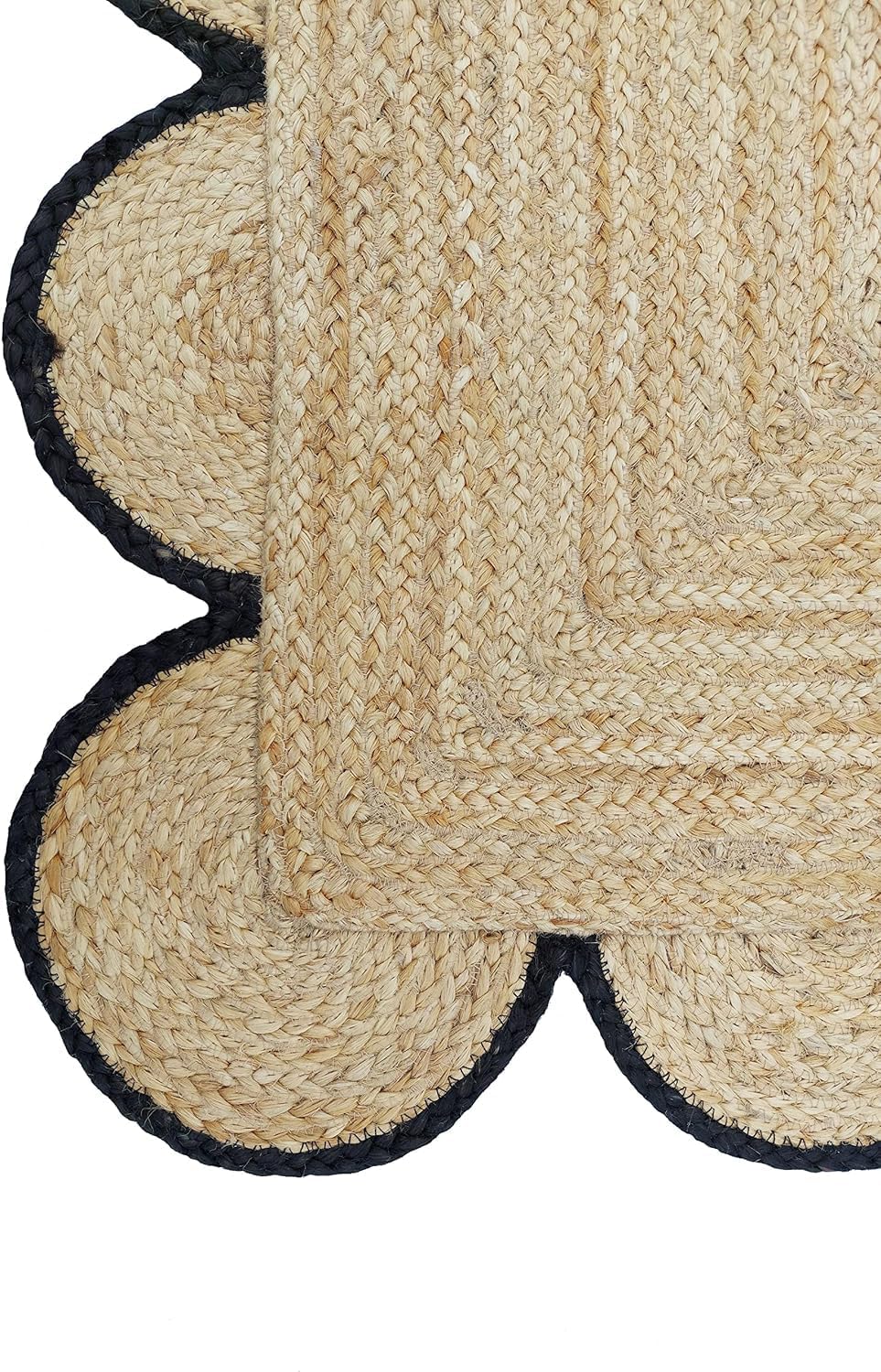 Hand Weaving Village  Decorative scalloped jute rug
