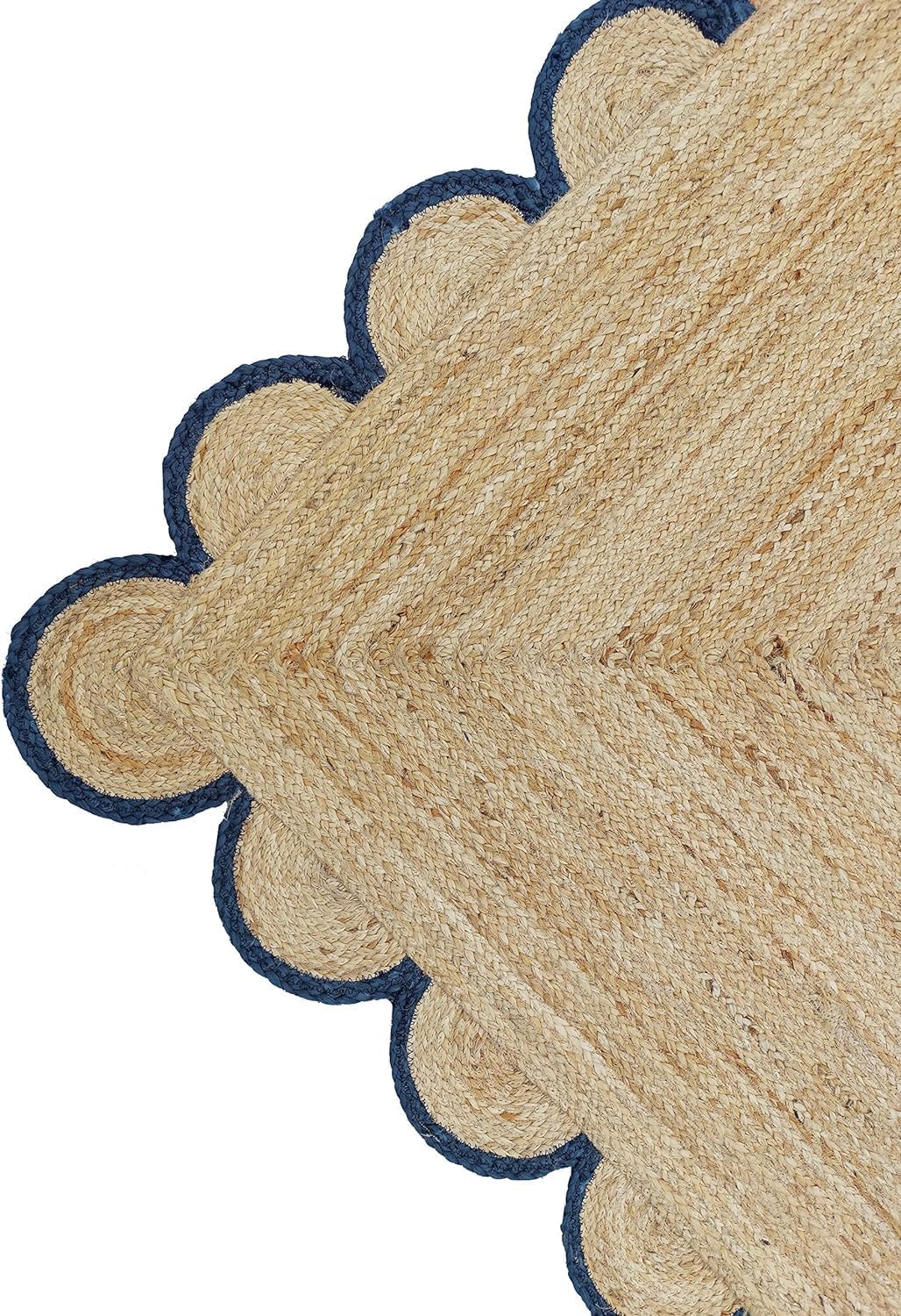 Hand Weaving Village  Decorative scalloped jute rug