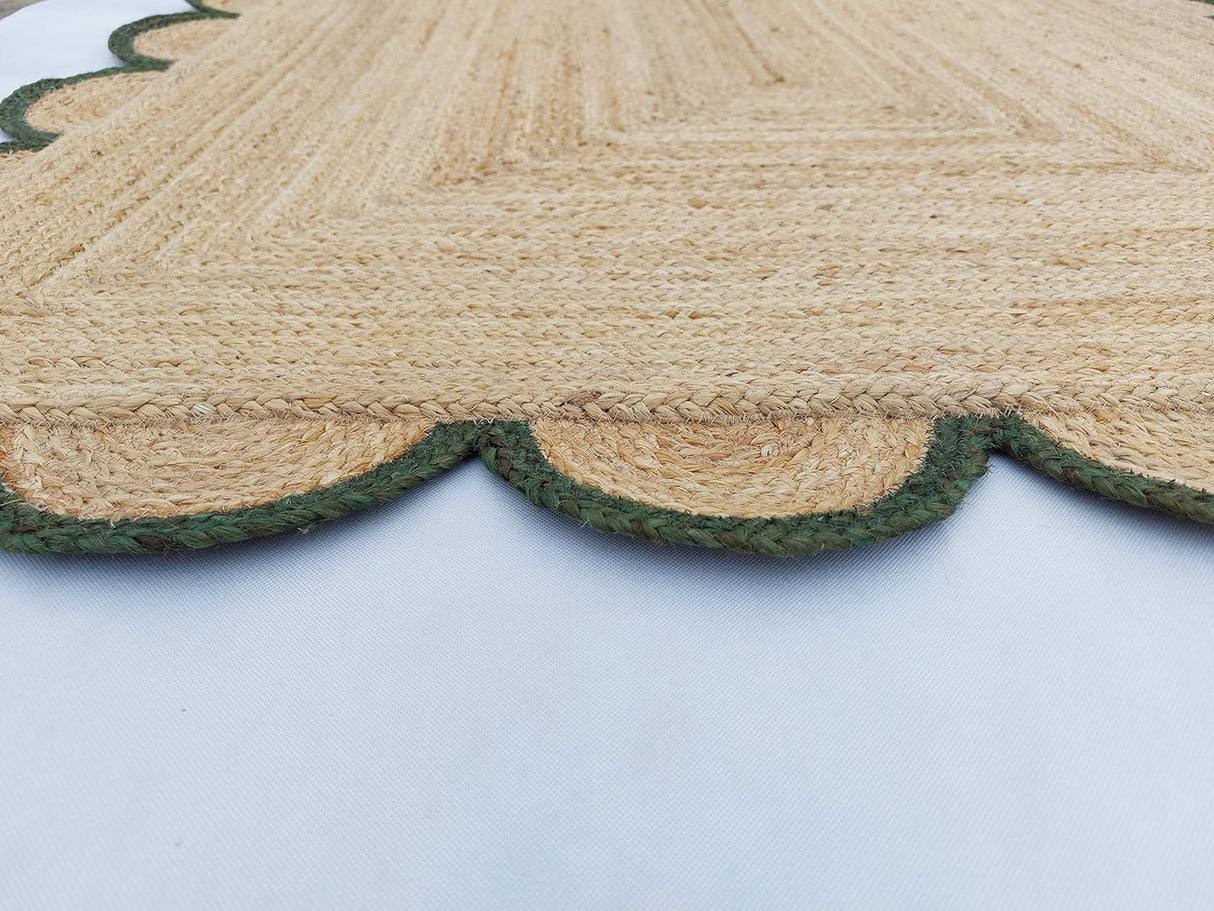 Hand Weaving Village  Decorative scalloped jute rug