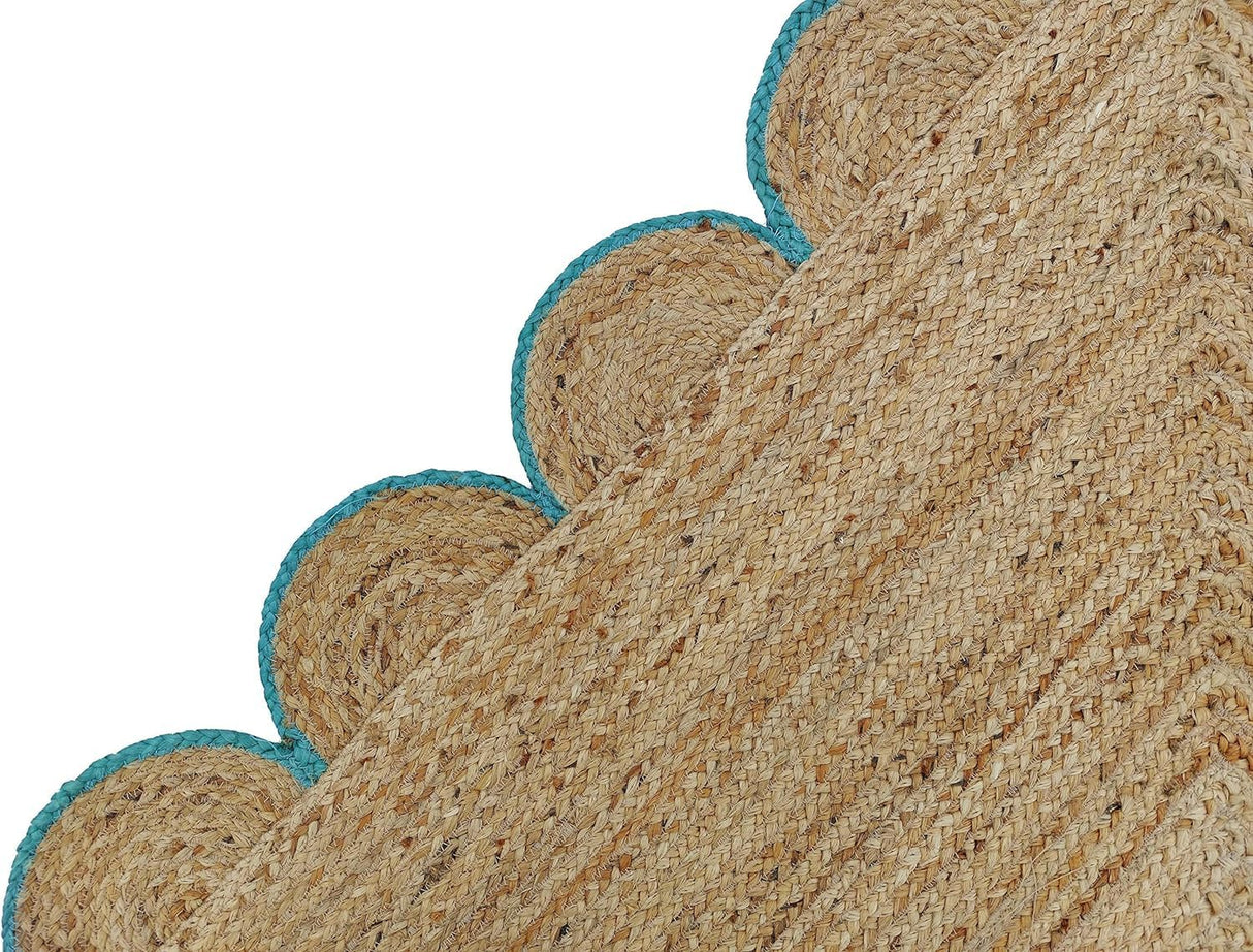 Hand Weaving Village  Decorative scalloped jute rug