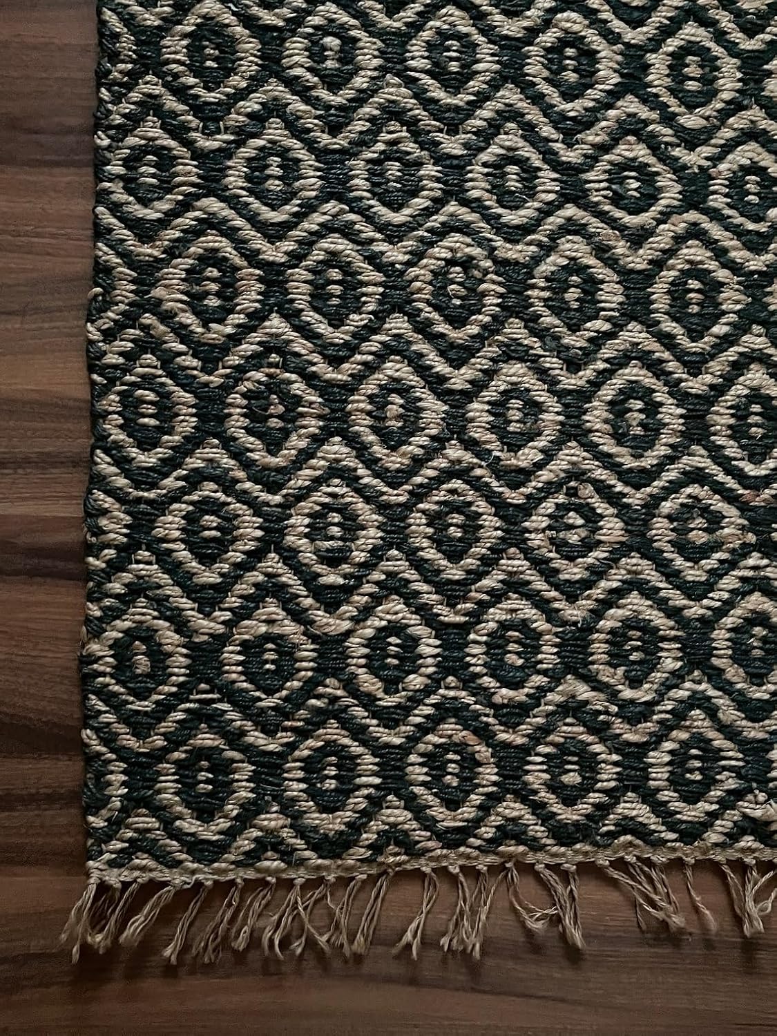 Hemp And Jute Rugs, Traditional Beige-Black Footboard entryway Rug Chic Victorian Hipster