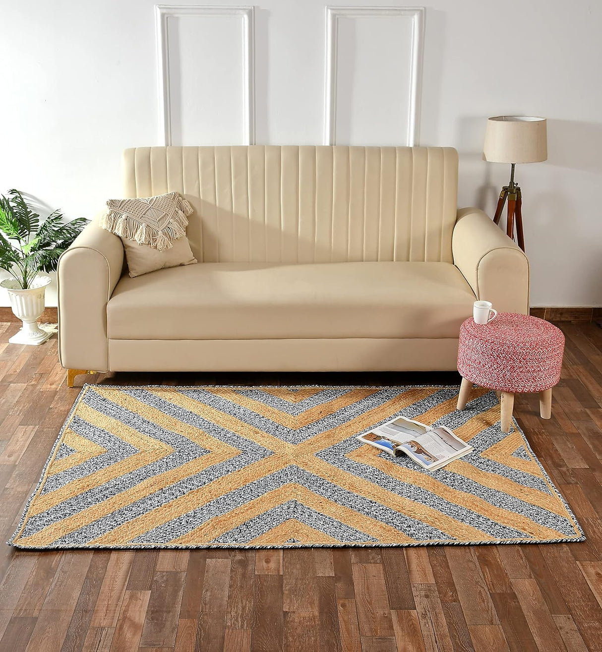 Handmade Boho Unique Design Hand Braided Area Rug For Living Room, Beige-Black