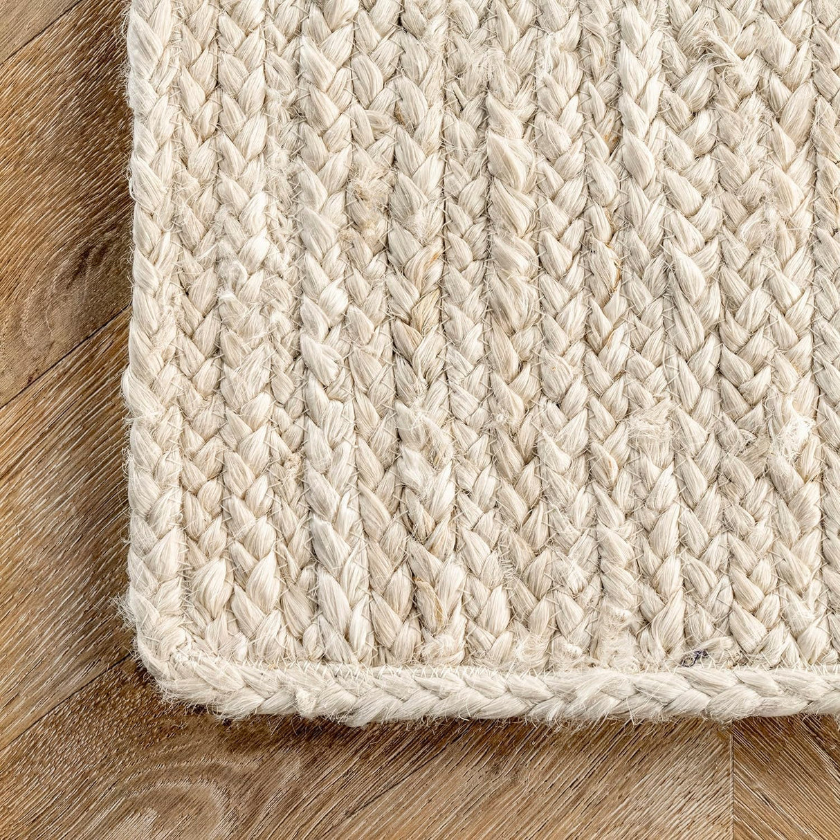Hand Woven Off White Area Rug – Cozy Natural Rug for Bedrooms