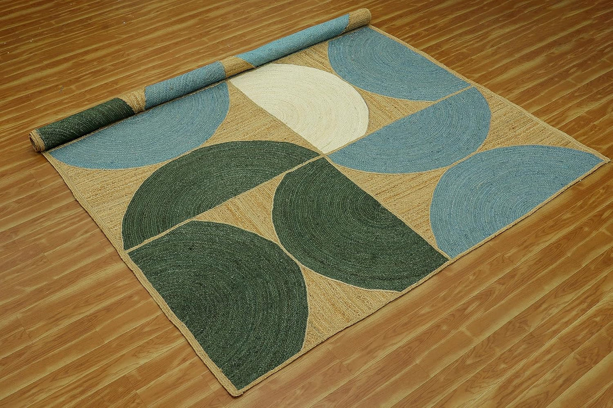 Tapis en jute tressé géométrique vert et bleu, idéal pour les zones à fort trafic dans la chambre 