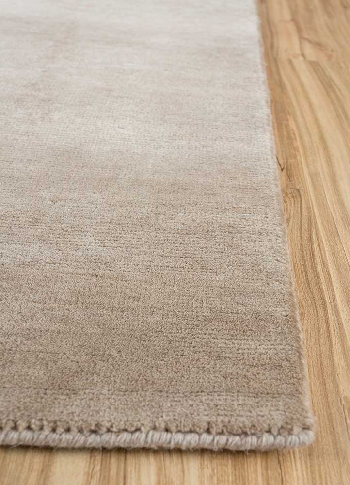 Sthir,Beautiful Hand Knotted Rugs