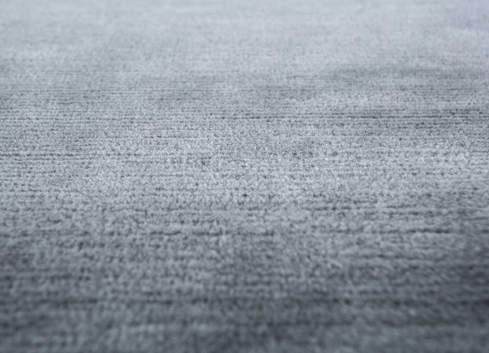 Sthir,Beautiful Hand Knotted Rugs