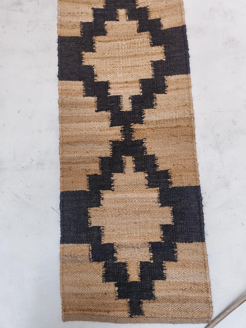 Geometric Pattern Jute Runner Black and Begie