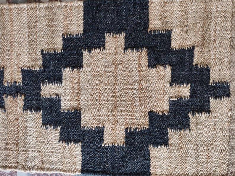 Geometric Pattern Jute Runner Black and Begie
